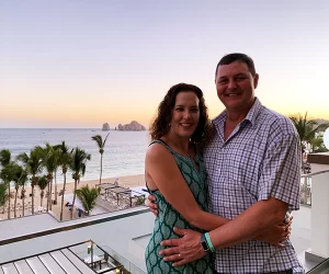 Tiffany and her husband Scott pose for a photo in Mexico